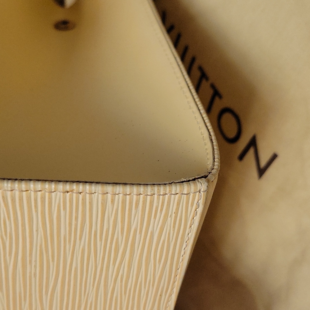 LV Epi Yellow handbag - Picture 17 of 17